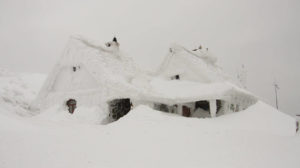 Top 5 Problems for Homeowners and their Roofs during an Unrelenting Winter